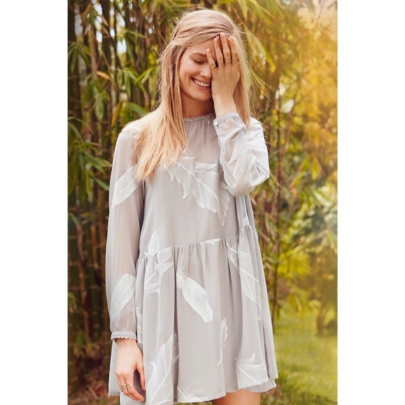 Urban Outfitters Dresses & Skirts - NWT UO Little White Lies Feather Print Babydoll Mini Dress